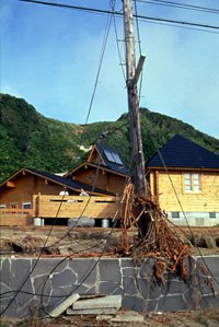 北海道南西沖地震後の奥尻島 TALOログハウスレストラン「波涛」